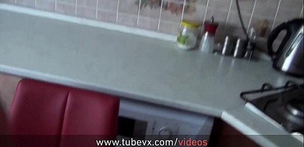  VISIT-X Blonde Mom haut Tittenfick mit dicken Schwanz raus